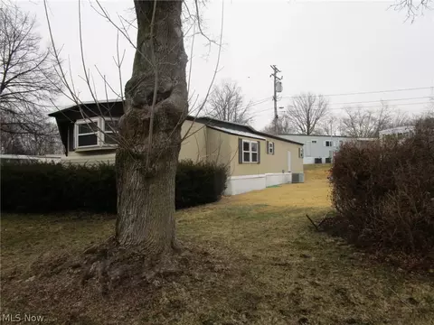 Exterior - 183 E 1626 E 51st St, Ashtabula, OH 44004 photo 1 of 1