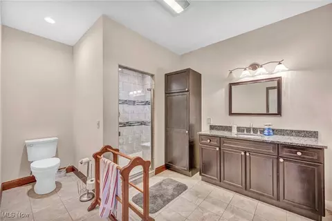 Bath - 808 Buckingham Dr, Lagrange, OH 44050 photo 5 of 5