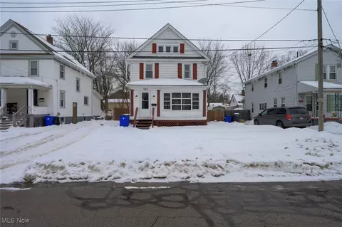 163 Van Buren Ave, Ravenna, OH 44266