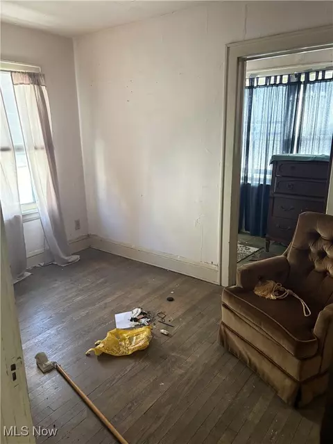 445 Noah Ave, Akron, OH 44320 photo 8