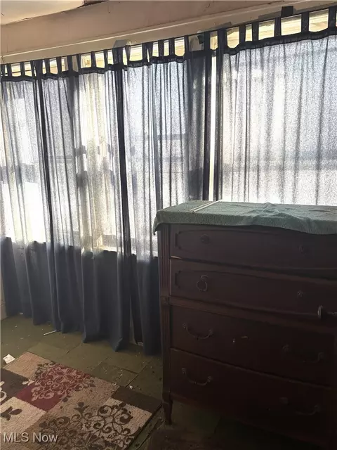445 Noah Ave, Akron, OH 44320 photo 9