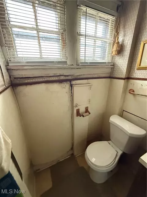 445 Noah Ave, Akron, OH 44320 photo 19