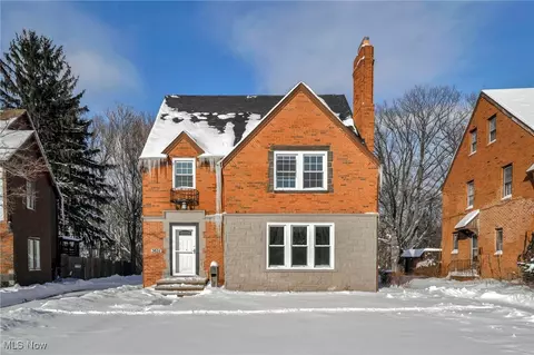 3631 Washington Blvd, Cleveland Heights, OH 44118