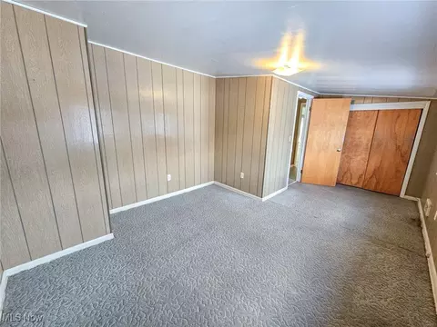 Bedroom - 460 Devitt Ave, Campbell, OH 44405 photo 2 of 4