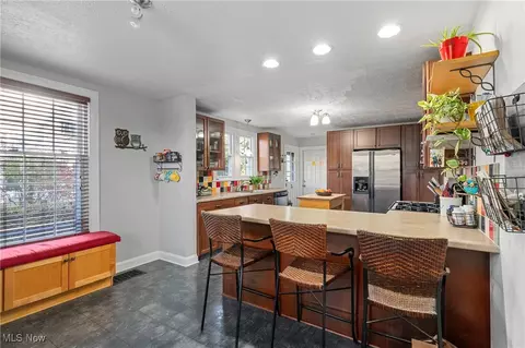 Kitchen - 4141 Windsor Rd, Boardman, OH 44512 photo 4 of 4