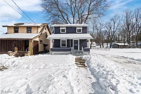 Exterior - 1824 Root Ave NE, Canton, OH 44705 photo 2 of 5