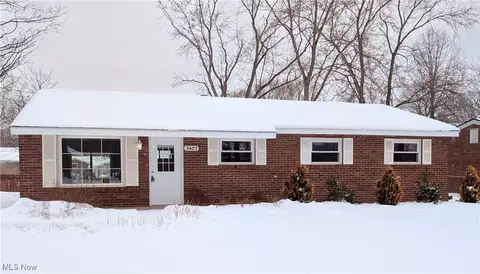 3483 Lawndale Dr, Kent, OH 44240