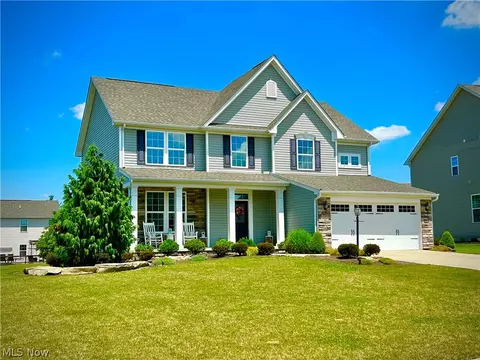 3125 Portsmouth Dr, Brunswick, OH 44212