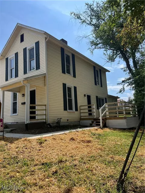 1240 Henry St, Zanesville, OH 43701