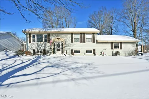 3772 Bryant Dr, Youngstown, OH 44511