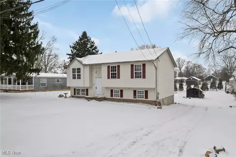 410 Columbine Ave, Akron, OH 44312