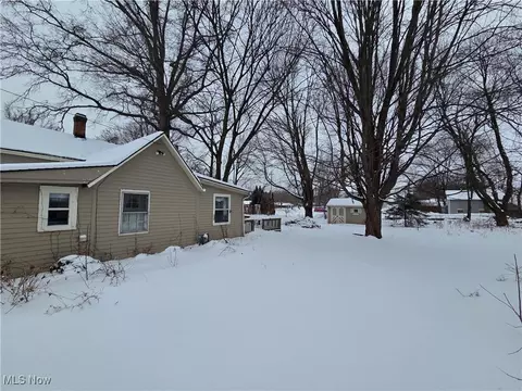 4473 Middle Ridge Rd, Perry, OH 44081 photo 4
