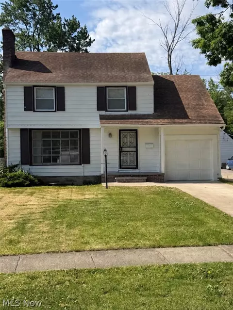 20214 Lanbury Ave, Warrensville Heights, OH 44122