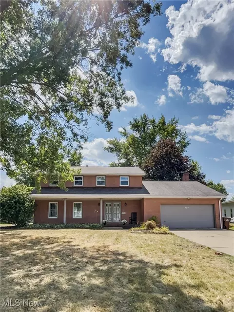 505 Parkview Dr, Columbiana, OH 44408