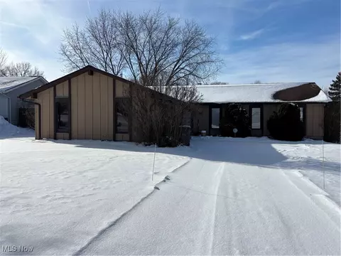 88 N Carpenter Rd, Brunswick, OH 44212