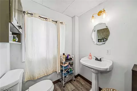 Bath - 1629 E 47th St, Ashtabula, OH 44004 photo 2 of 3
