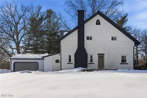 4689 Crystal Lake Ave NW, Canal Fulton, OH 44614