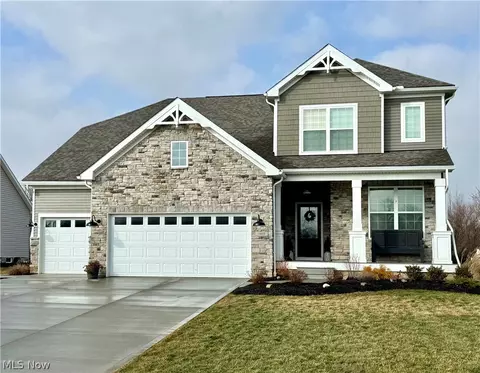 1411 Tullamore Trl, Wadsworth, OH 44281