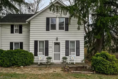 374 N River Rd, Munroe Falls, OH 44262