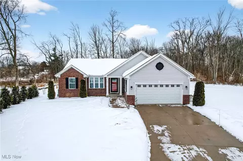36544 Annie Ln, North Ridgeville, OH 44039