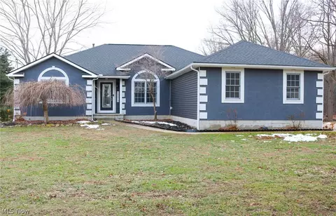 10818 Church Rd, Huron, OH 44839