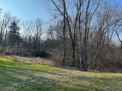49 Th St SW, Canton, OH 44706