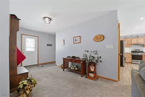 5202 E Union Rd, Dorset, OH 44032 photo 3