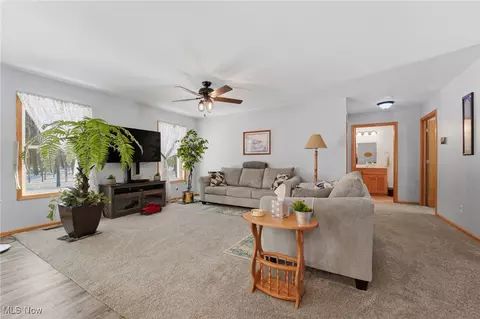 5202 E Union Rd, Dorset, OH 44032 photo 4