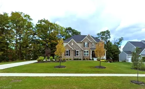 12554 Meadowview Dr, North Royalton, OH 44133