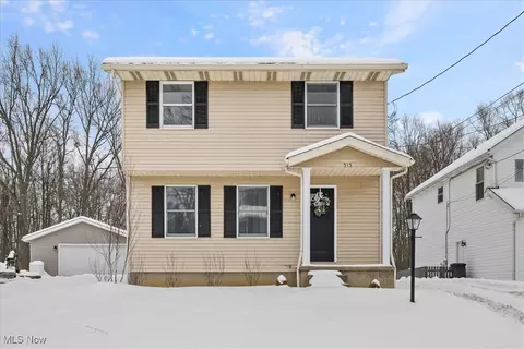 515 Taylor Ave, Akron, OH 44312