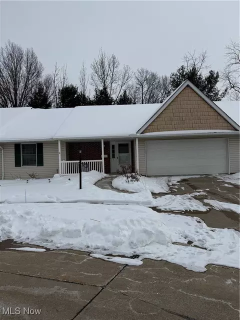 281 Park Place Dr, Wadsworth, OH 44281