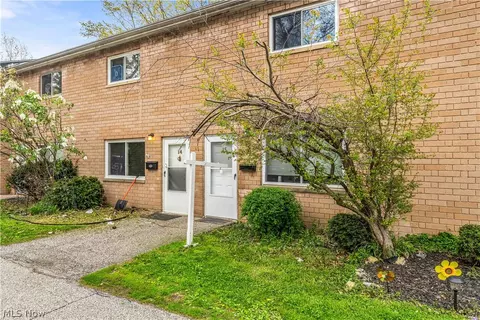 797 Babbitt Rd #15, Euclid, OH 44123