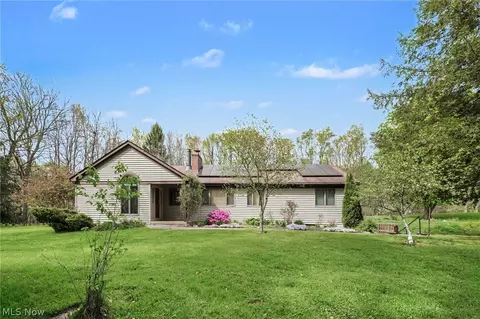 6023 Pioneer Trl, Hiram, OH 44234
