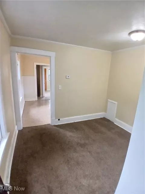 Entry Way - 32 E Faith St, Struthers, OH 44471 photo 1 of 2