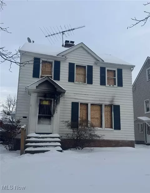 1163 Pennfield Rd, Cleveland Heights, OH 44121