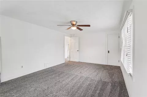 Bedroom - 513 Gulf Rd, Elyria, OH 44035 photo 5 of 5