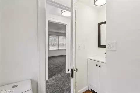 Entry Way - 513 Gulf Rd, Elyria, OH 44035 photo 3 of 3