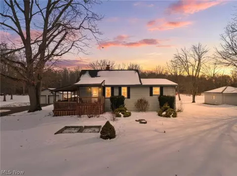 6291 Downs Rd NW, Warren, OH 44481