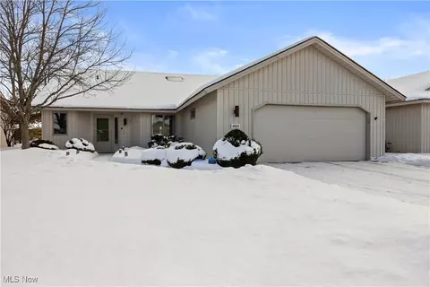 33125 Tanager Ct, North Ridgeville, OH 44039