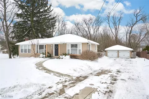 1888 Myersville Rd, Springfield, OH 44312