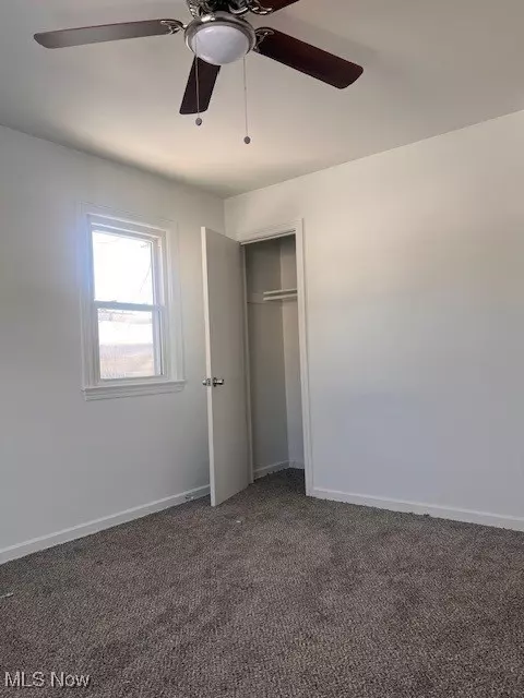 610 Elm St, Struthers, OH 44471 photo 9