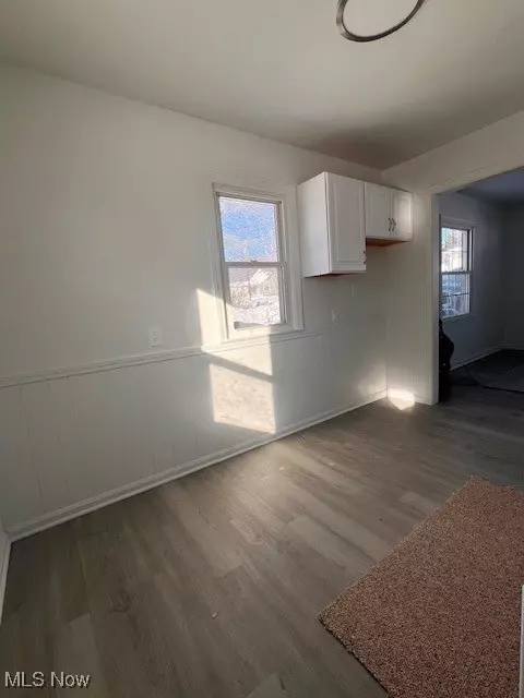 610 Elm St, Struthers, OH 44471 photo 4
