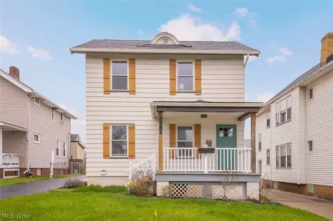 2204 Bunts Rd, Lakewood, OH 44107