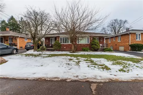 1030-1032 Saxon Ave, Akron, OH 44314