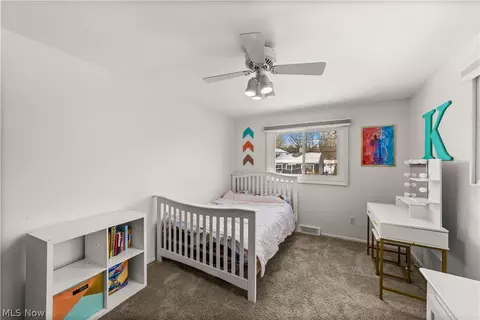 Bedroom - 6728 Edgemoor Ave, Solon, OH 44139 photo 4 of 8