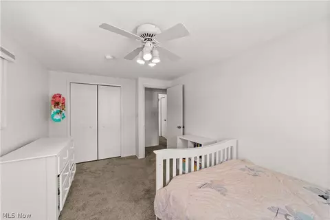 Bedroom - 6728 Edgemoor Ave, Solon, OH 44139 photo 5 of 8