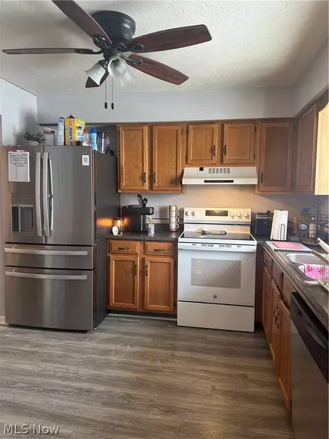 Kitchen - 7362 Eisenhower Dr #5, Boardman, OH 44512 photo 1 of 1