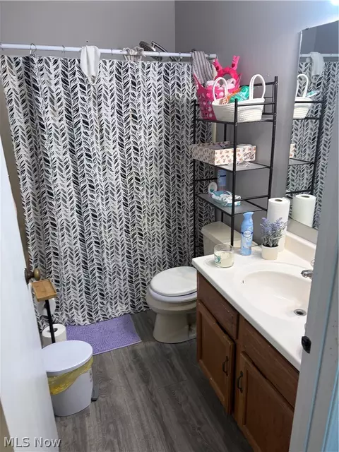 Bath - 7362 Eisenhower Dr #5, Boardman, OH 44512 photo 1 of 1