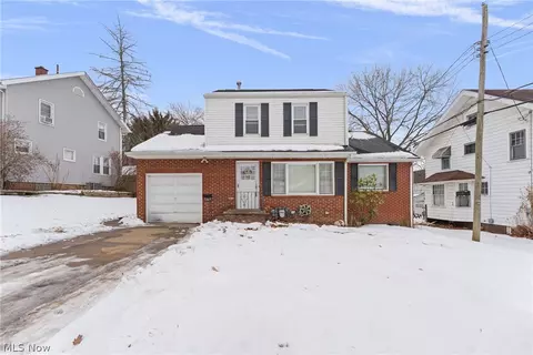 1428 9th St NW, Canton, OH 44703