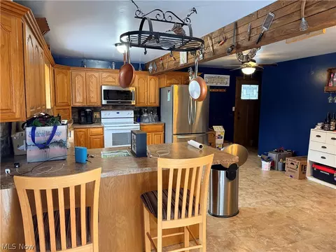 Kitchen - 138 E Cedar St, Jefferson, OH 44047 photo 1 of 2